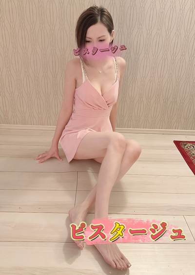 ナオミ(24歳)